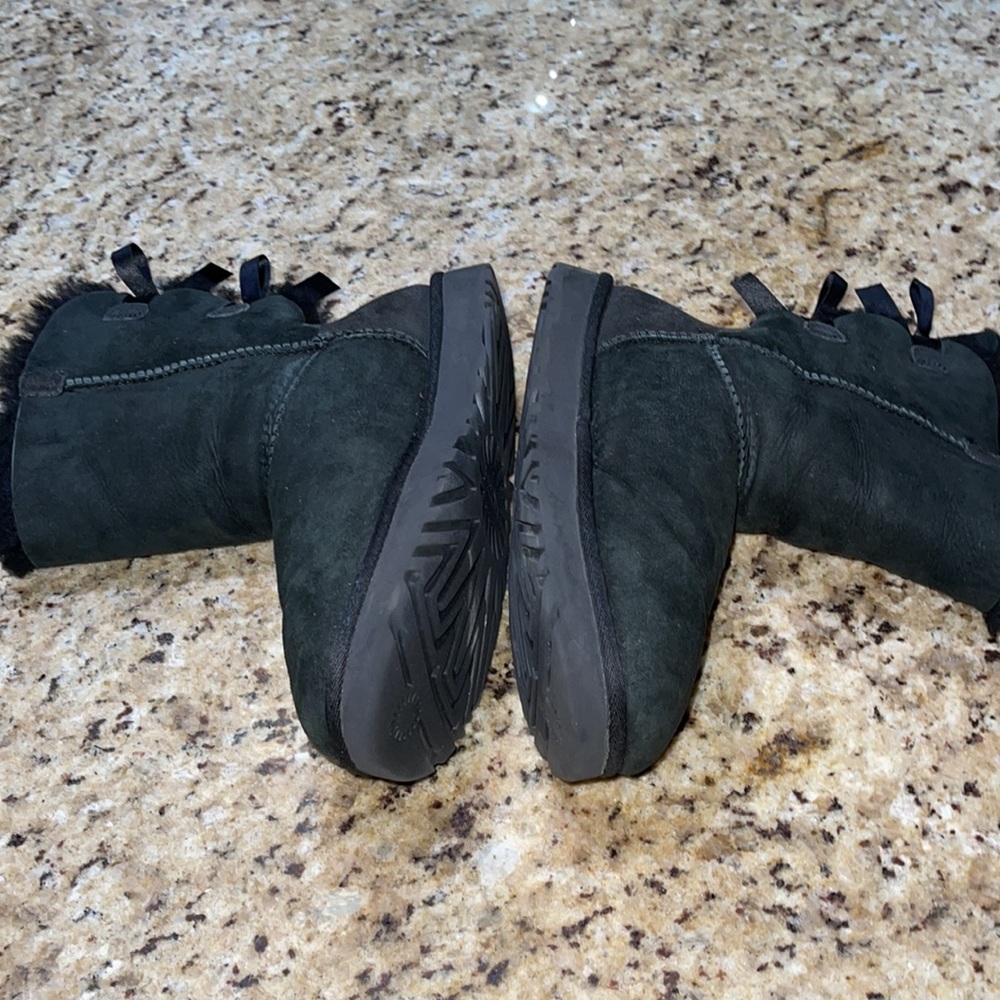 UGG Bailey Bow II - Picture 4 of 9